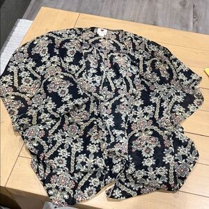 Floral Patterned Kimono